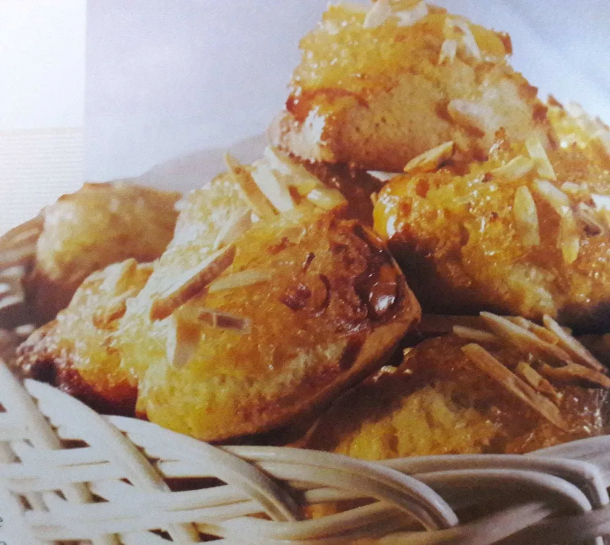 Biscoitos de Gila e amêndoa