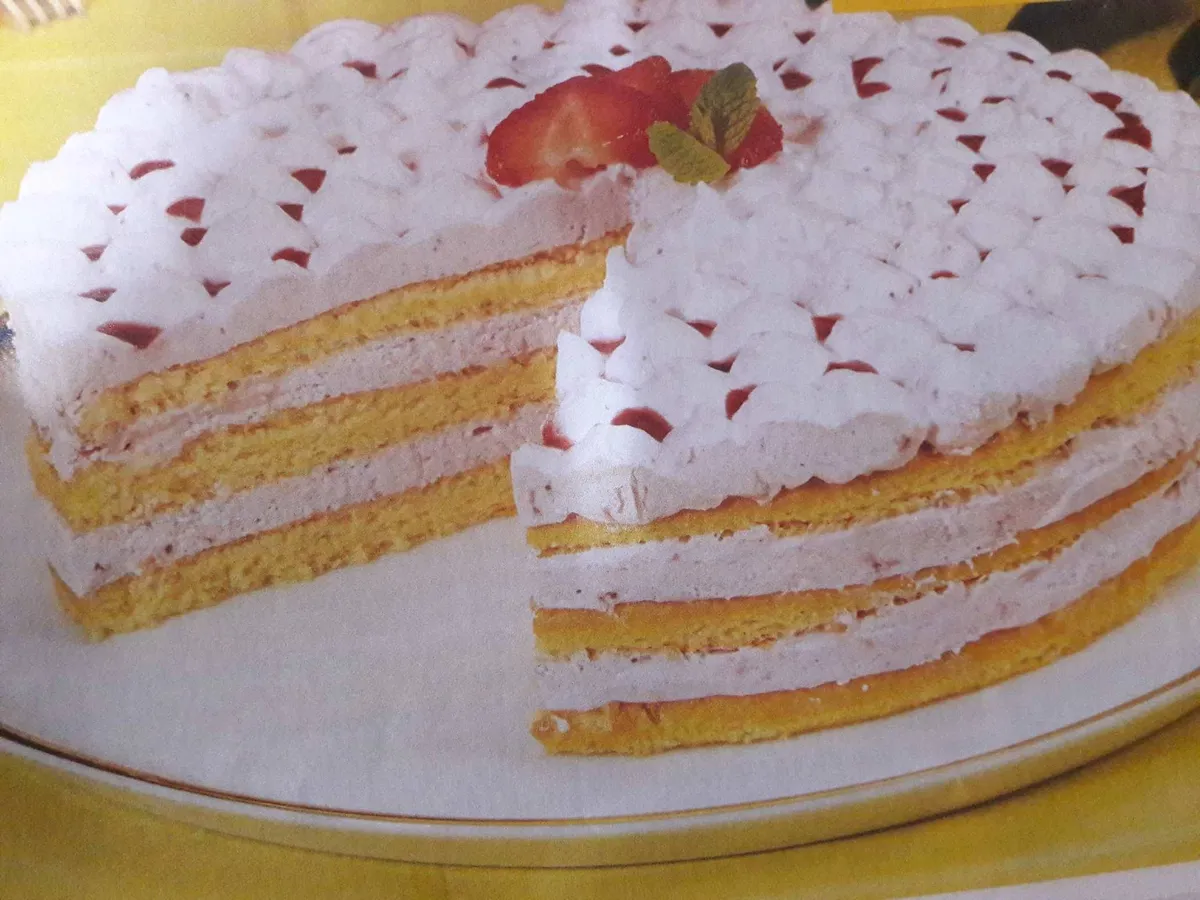 Bolo fresco de morango