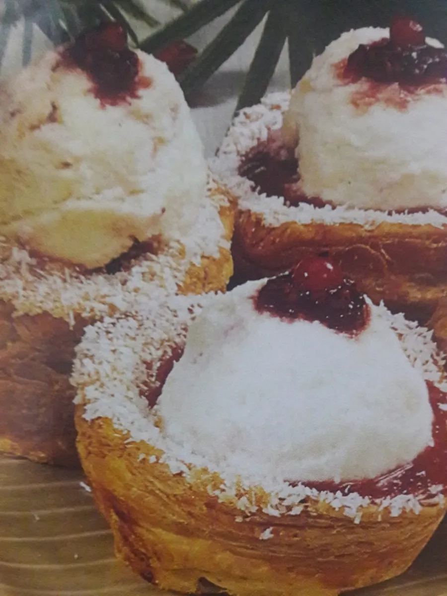 Pastéis com frutos vermelhos