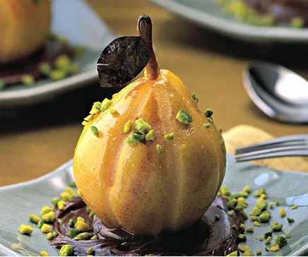 Peras com Chocolate e Pistácios