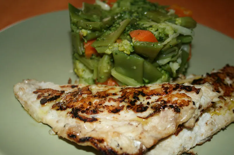 Robalo com legumes