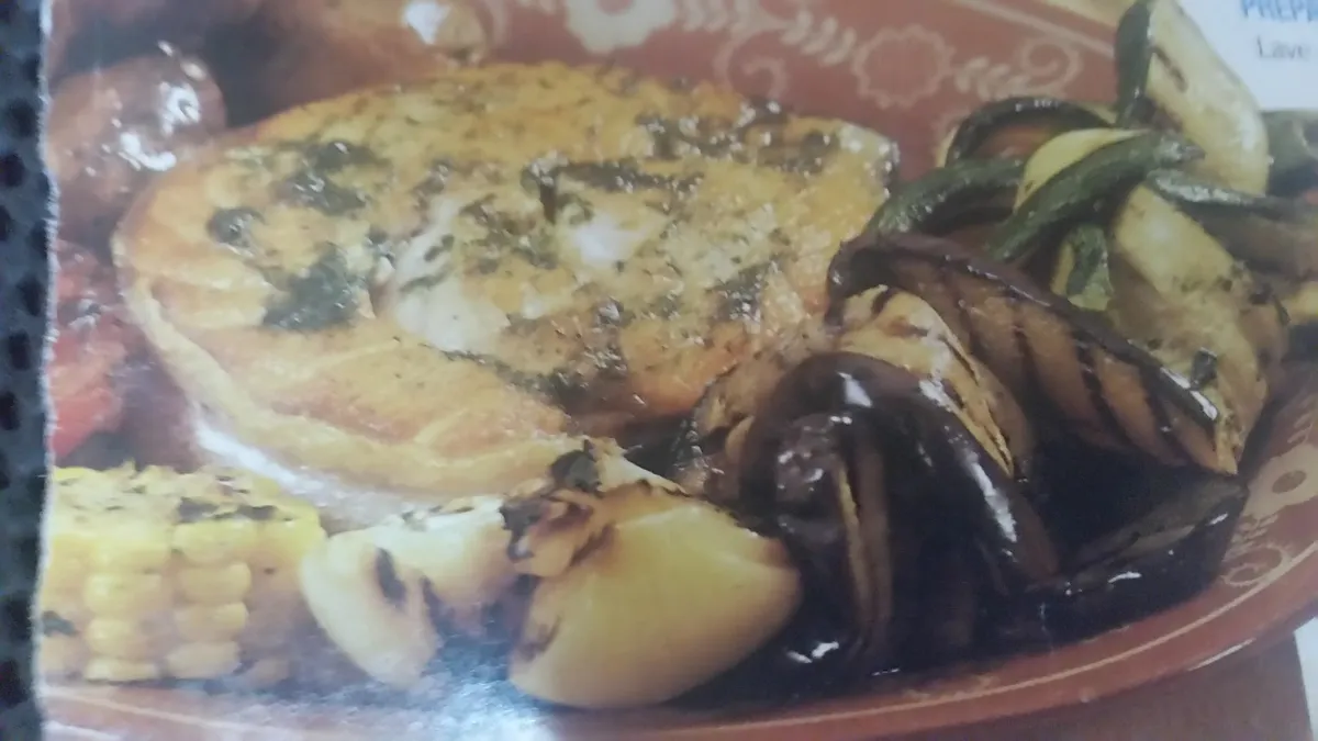 Salmão com Legumes Grelhados