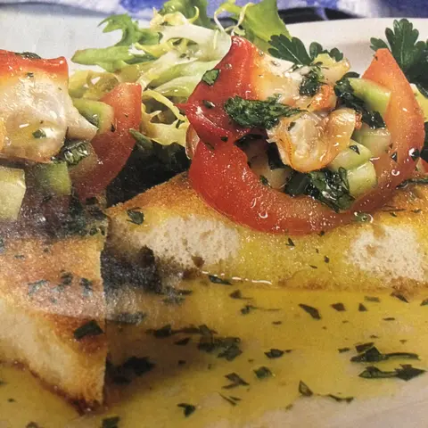 Amêijoas em Canoa de Tomate