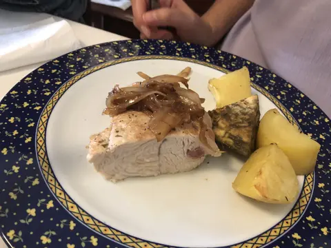 Assado de peru com presunto