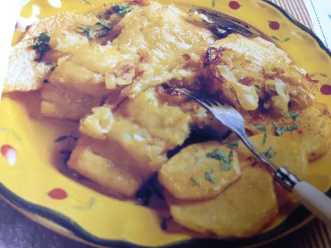 Bacalhau Frito com Cebola