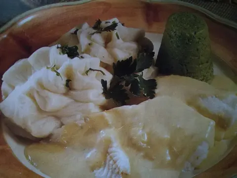 Filetes de Maruca com Molho de Queijo