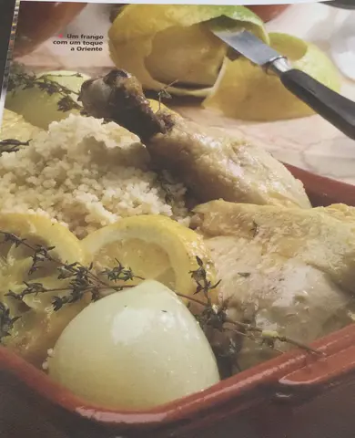 Frango corado com cuscuz