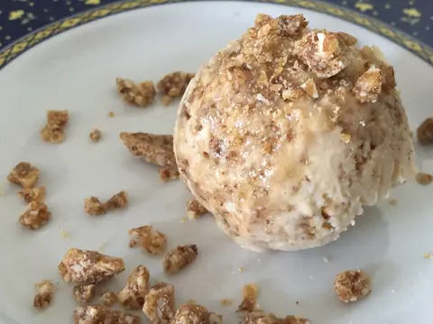 Gelado de Caramelo e Praliné