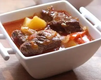 Goulash hungaro 