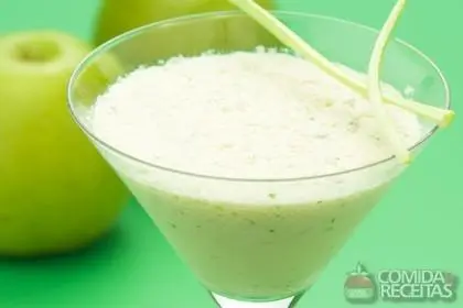 Mousse de iogurte com maça