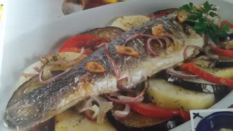 Robalinhos assados com legumes