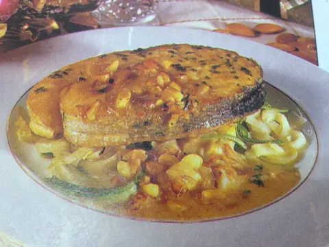 Salmão com molho de Amêndoa