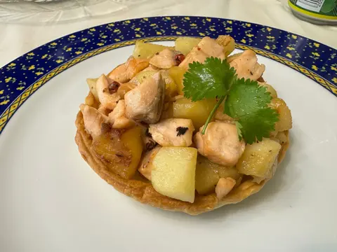 Tarteletes de salmão e maçã