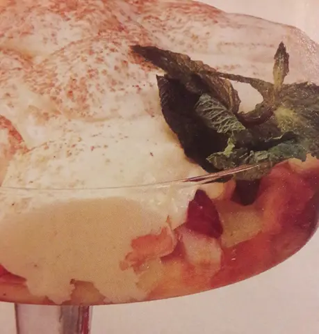 Tuti-Fruti com gelado de manga